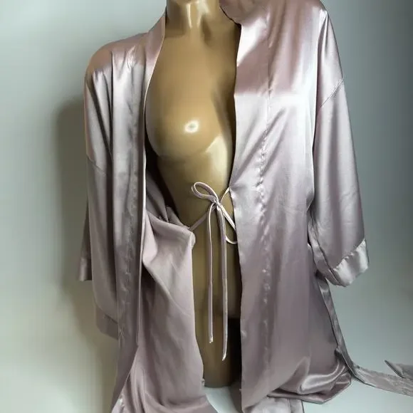 Victorias Secret Satin Robe 3/4 Sleeves XS /S Mid Thigh Length Pink Pockets READ - Picture 12 of 15